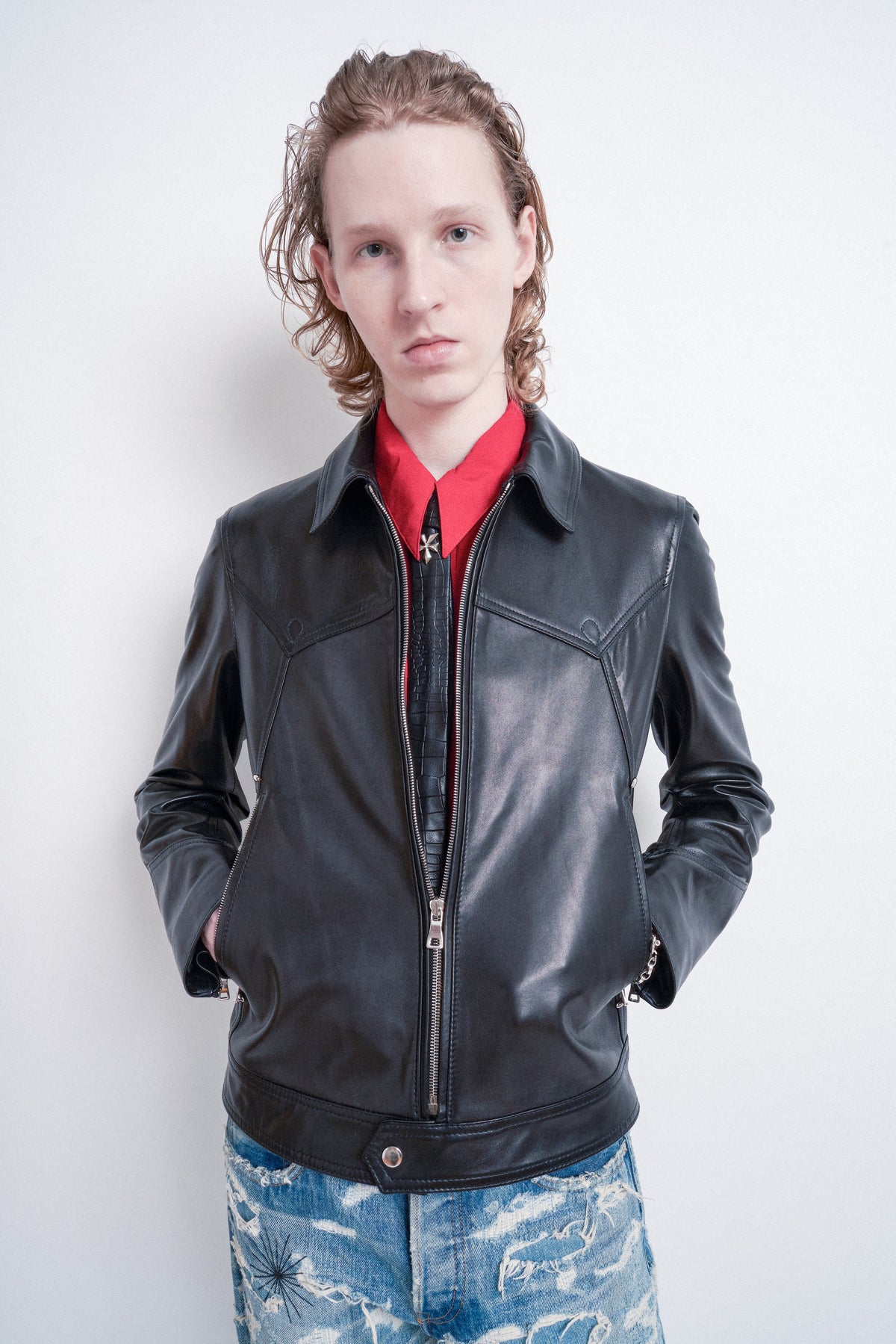 BLACK LEATHER JACKET