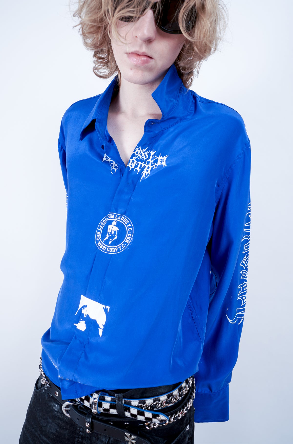 GRAPHIC SILK WASHED SHIRT – ELECTRIC BLUE