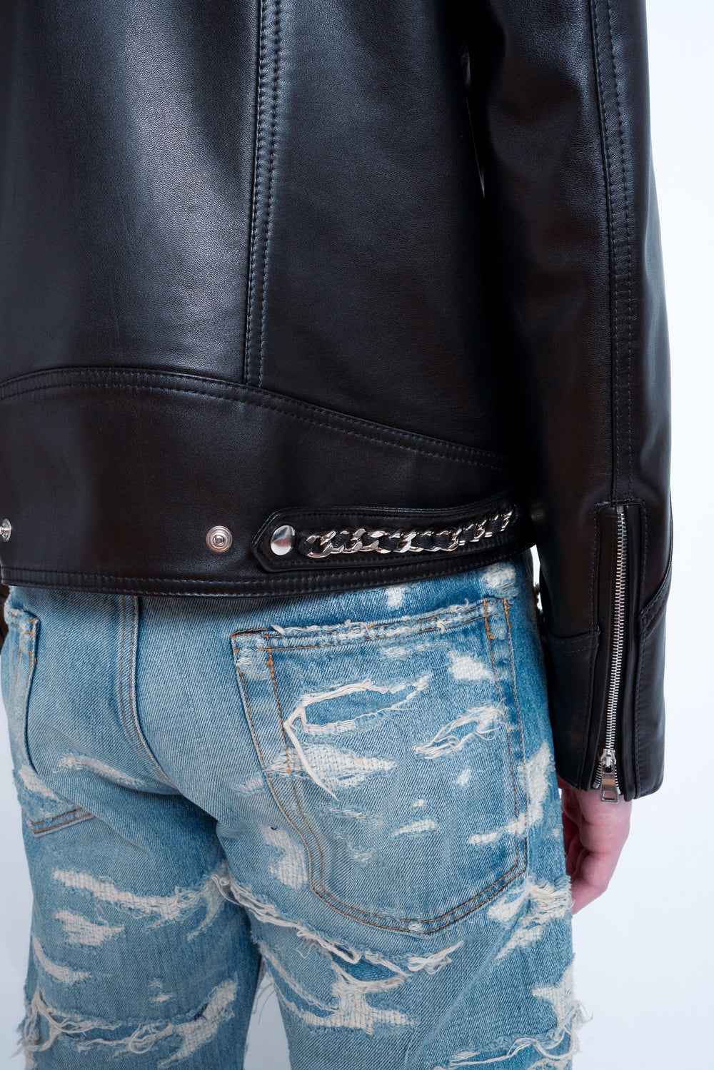 BLACK LEATHER JACKET