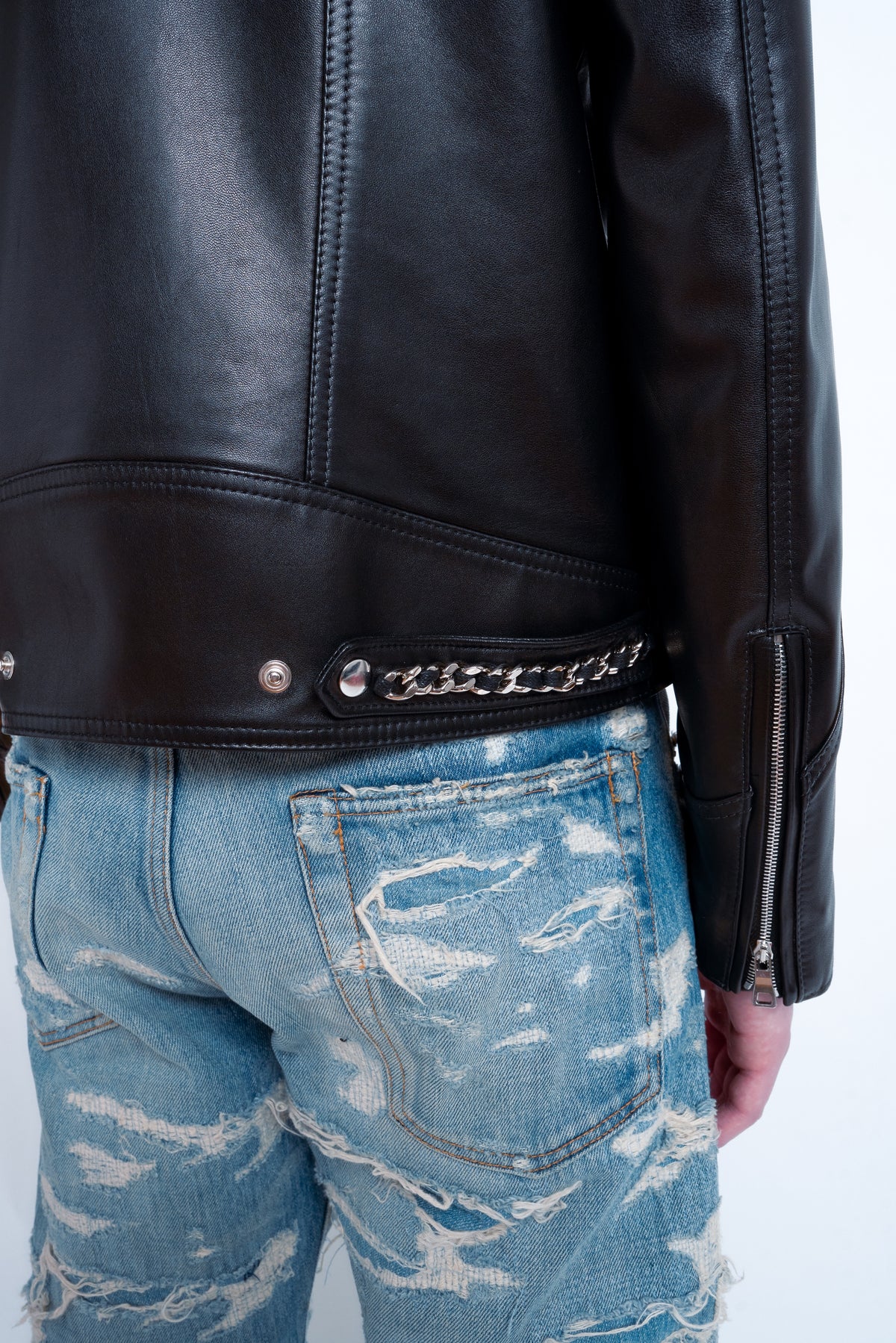 BLACK LEATHER JACKET