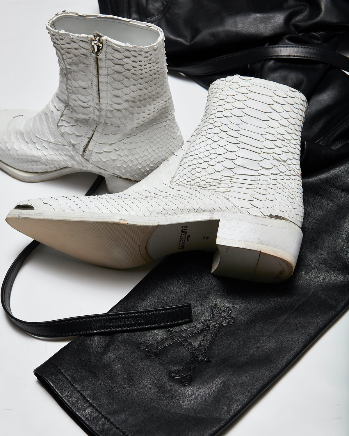 PYTHON WESTERN BOOT